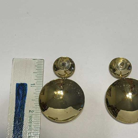 artisan  hammered gold coin dangle pendant earrings - Picture 4 of 6